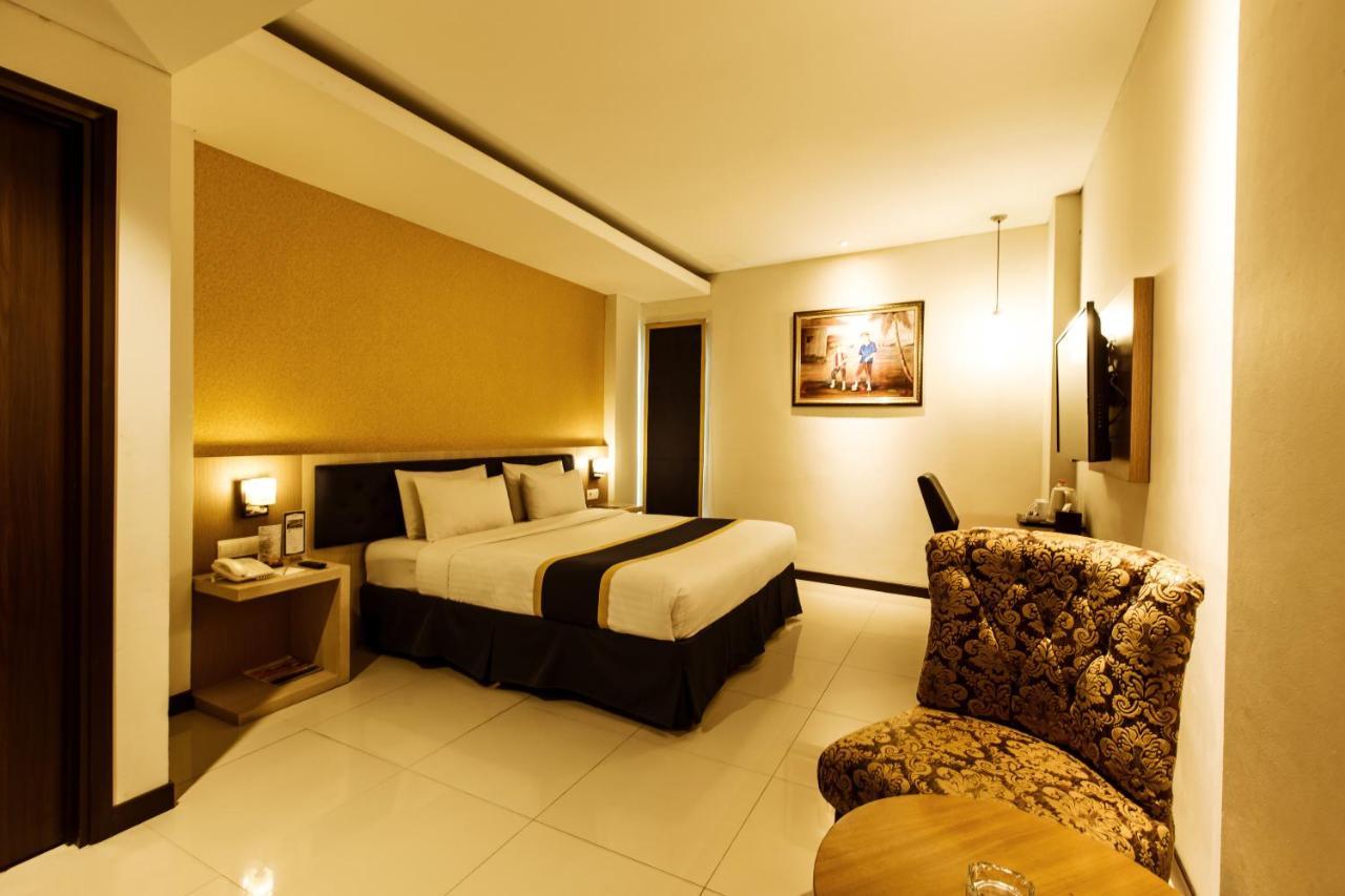 D'Best Hotel Pasar Baru Бандунг Екстер'єр фото