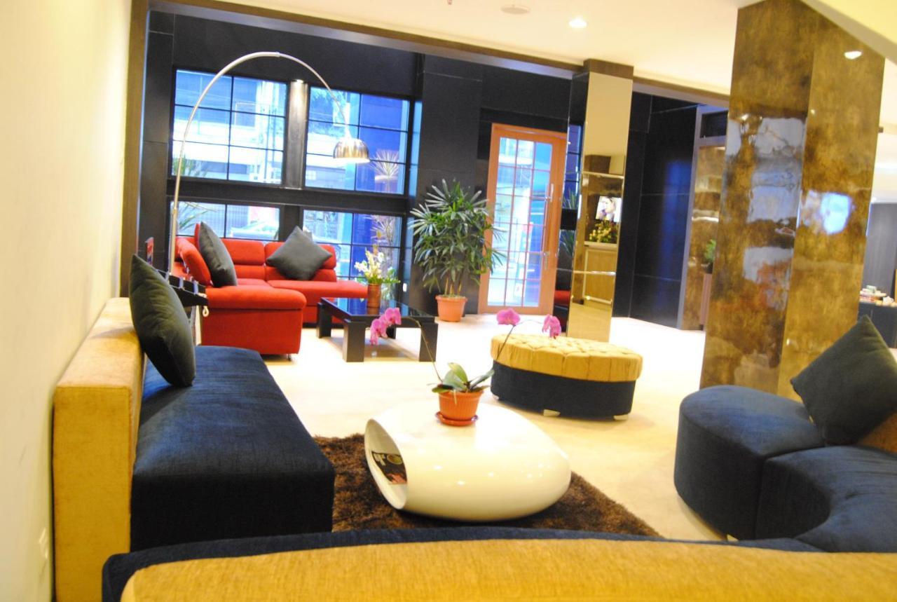 D'Best Hotel Pasar Baru Бандунг Екстер'єр фото