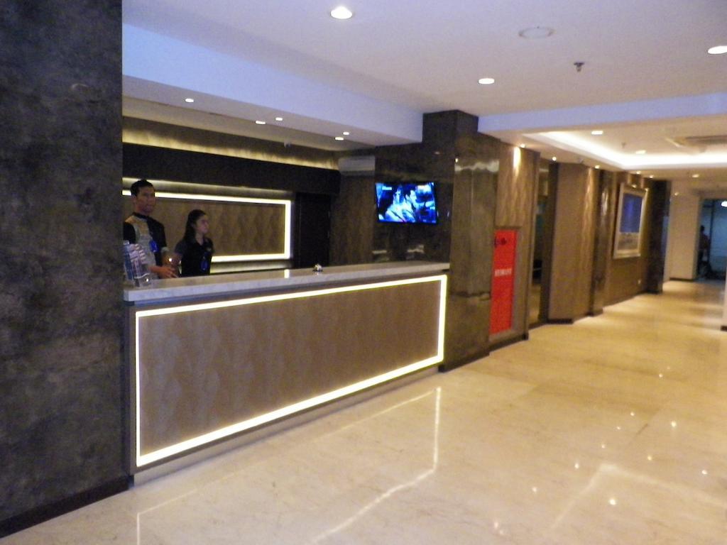 D'Best Hotel Pasar Baru Бандунг Екстер'єр фото