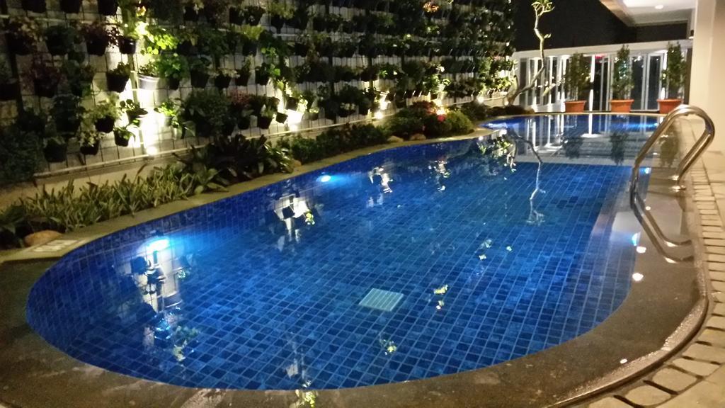 D'Best Hotel Pasar Baru Бандунг Екстер'єр фото