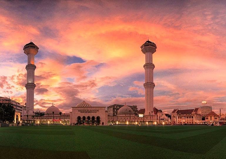 D'Best Hotel Pasar Baru Бандунг Екстер'єр фото